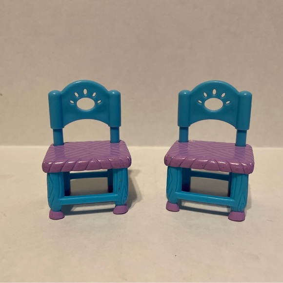 DORA THE EXPLORER Talking Dollhouse BLUE CHAIRS for DINING KITCHEN TABLE 04 - Picture 1 of 7
